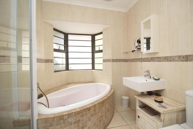 3 Bedroom Property for Sale in Hersham Western Cape